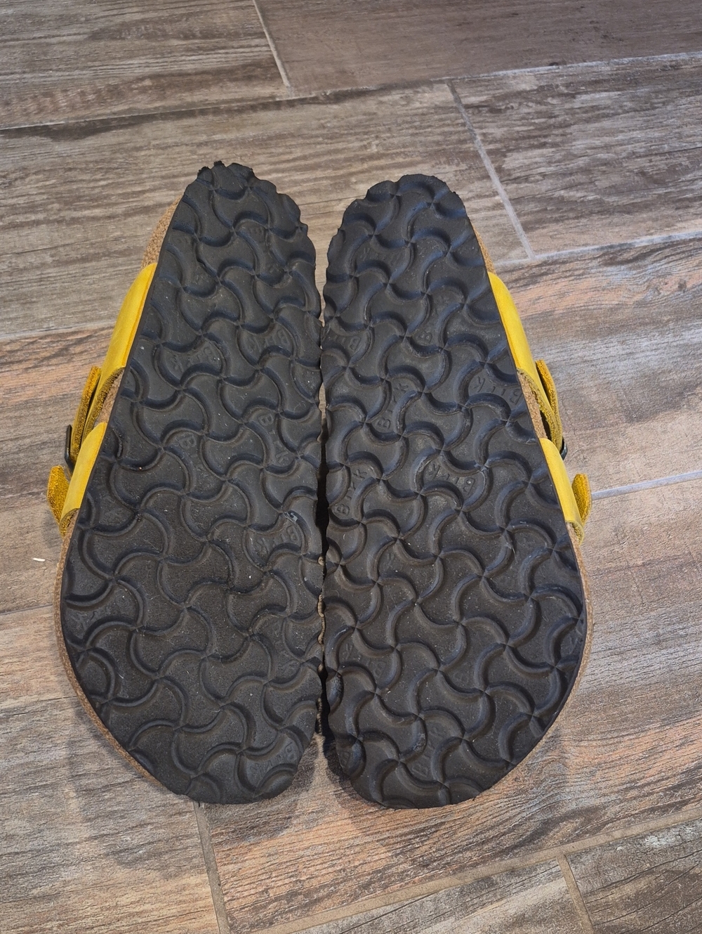 Birkenstock Mayari Oiled Leather Adjustable Straps Sandals in Mustard Yellow 7.5 - Picture 9 of 10
